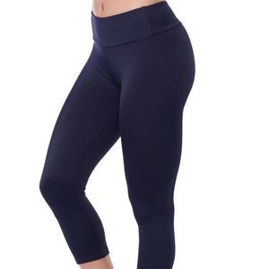 Onzie Hot Yoga Capri Leggings
